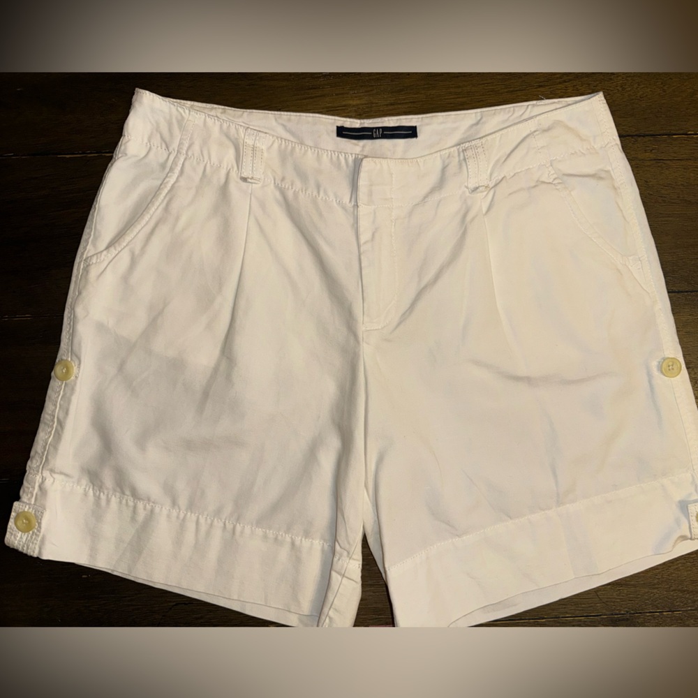 GAP Women’s Shorts Gray Stripes and White Size 10 - Picture 9 of 13